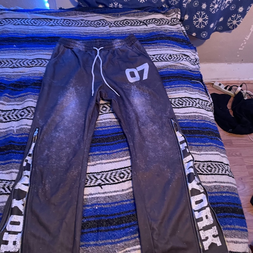 Gray Joggers with New York Print